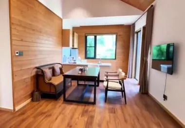 Mulangu wooden house B&B — view 5